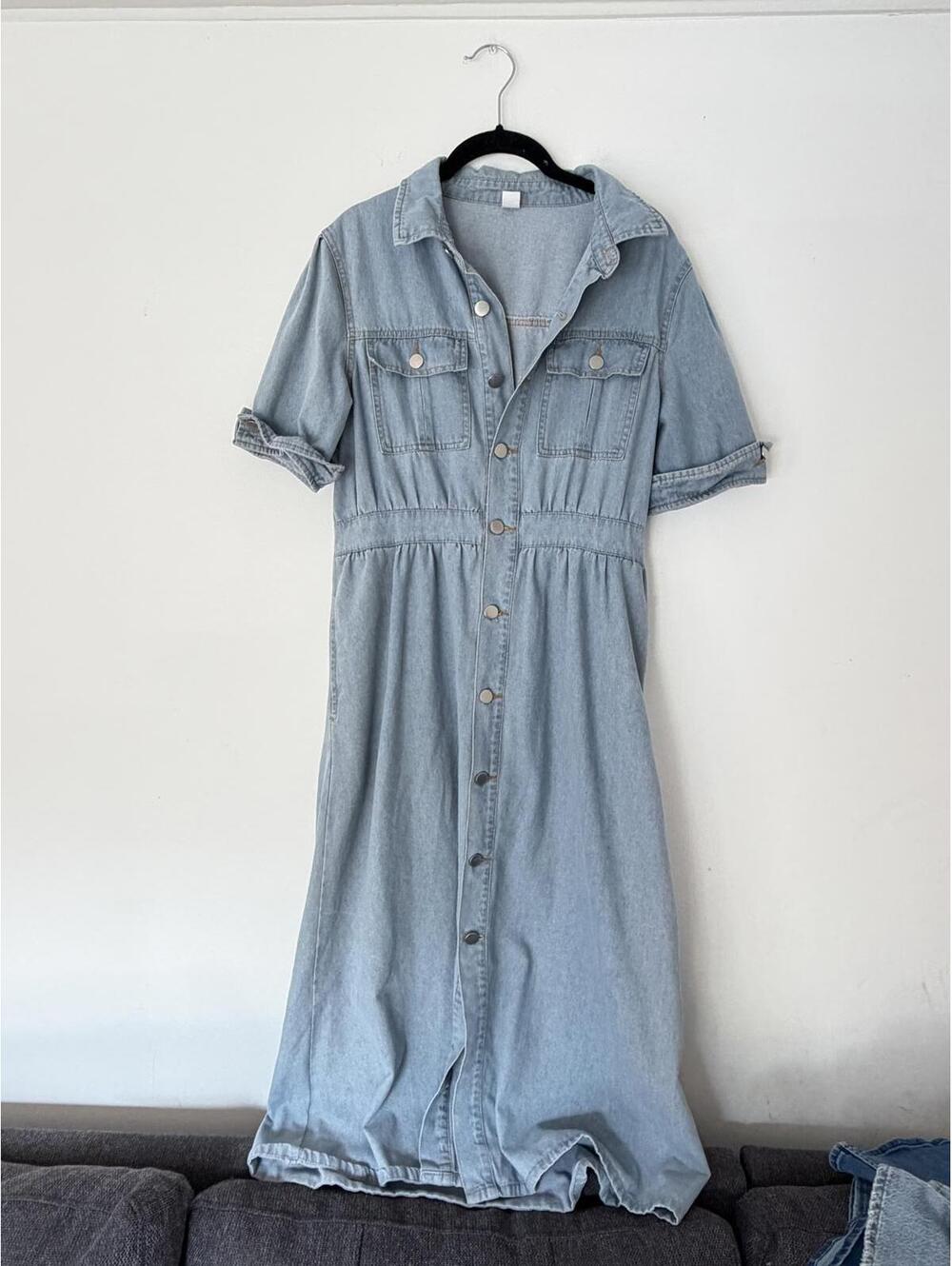 VTG Light Blue Denim Button-Front Midi Dress size medium